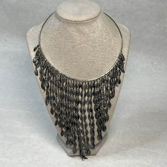 Statement Silver-Tone Layered Leaf Fringe Necklace 16 Inch Boho Chic Jewelry - Picture 1 of 3